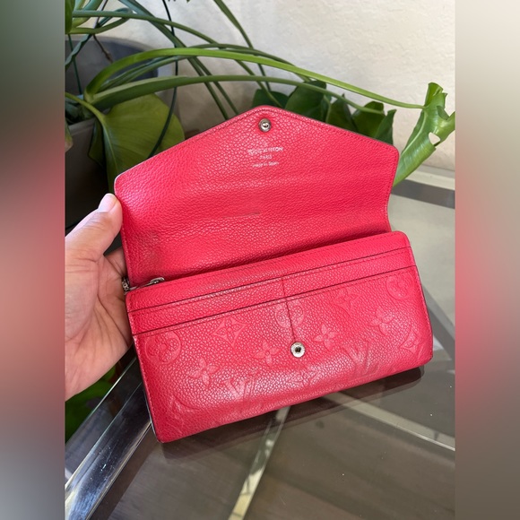 Louis Vuitton Empreinte Sarah Wallet - Picture 9 of 13